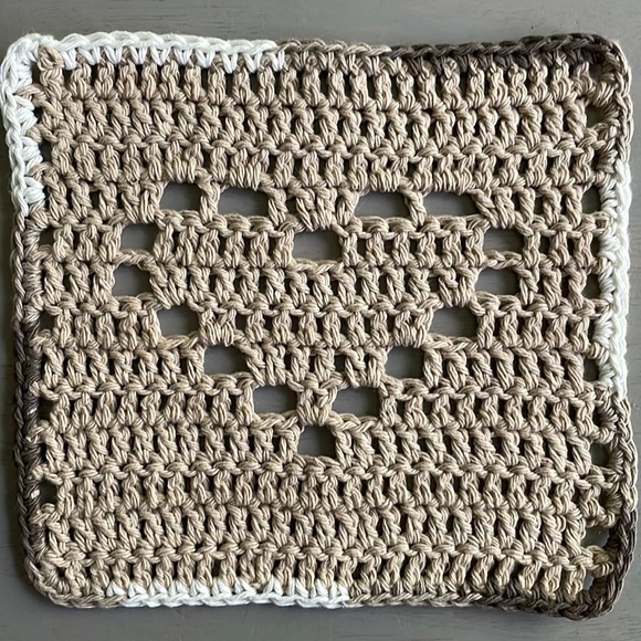 Hand Crocheted Dishcloth Washcloth with heart in center. 100% Cotton Great Gift! - Picture 4 of 7